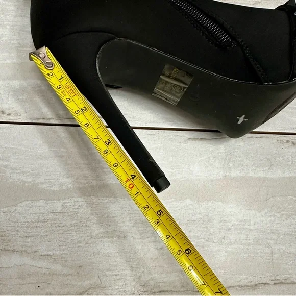 Olivia Ferguson Black Studded Spiked Stilettos Boots Booties Women Sz 8 Sexy - Picture 6 of 11